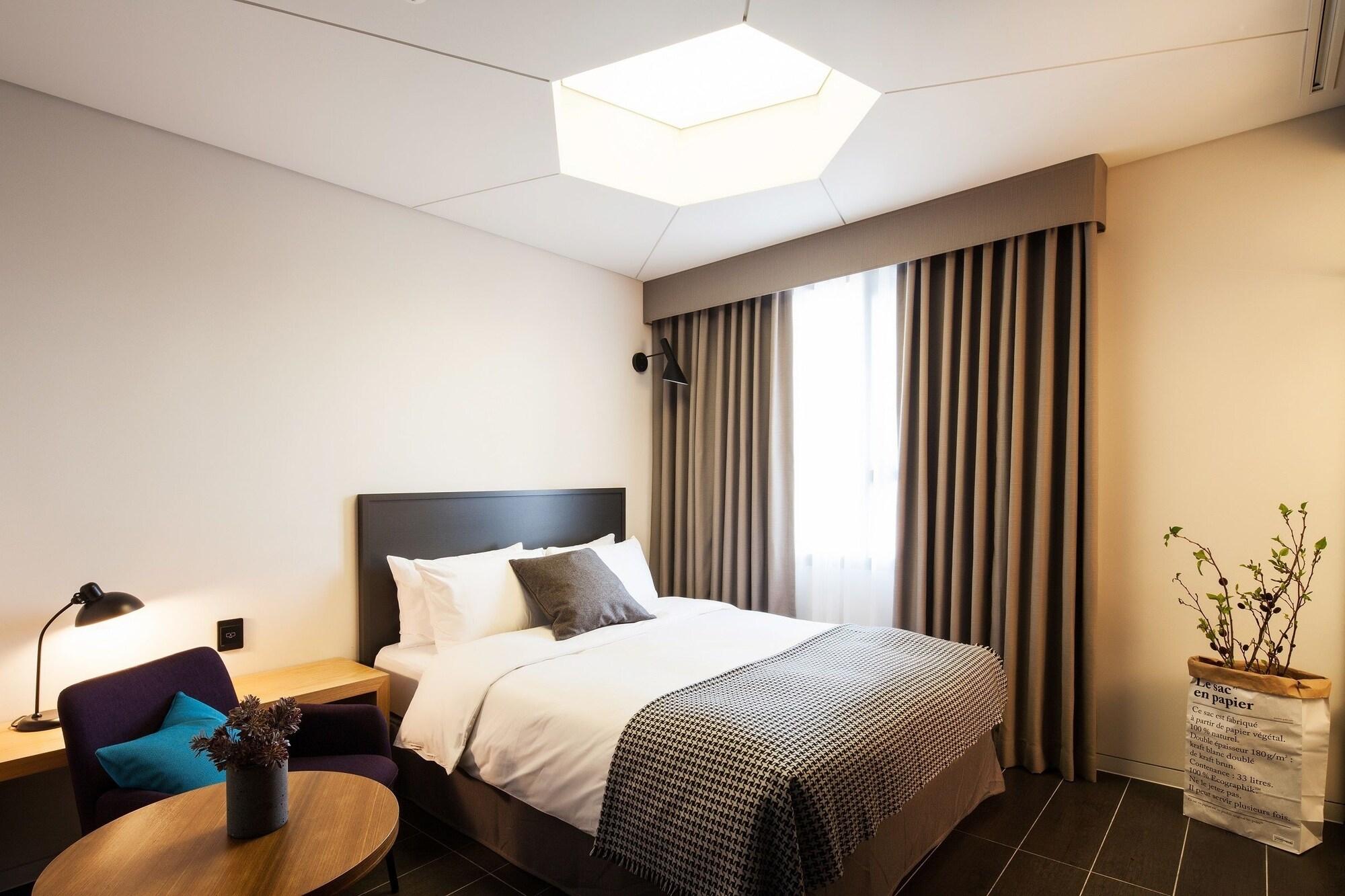 Hotel Denim Сеул Экстерьер фото